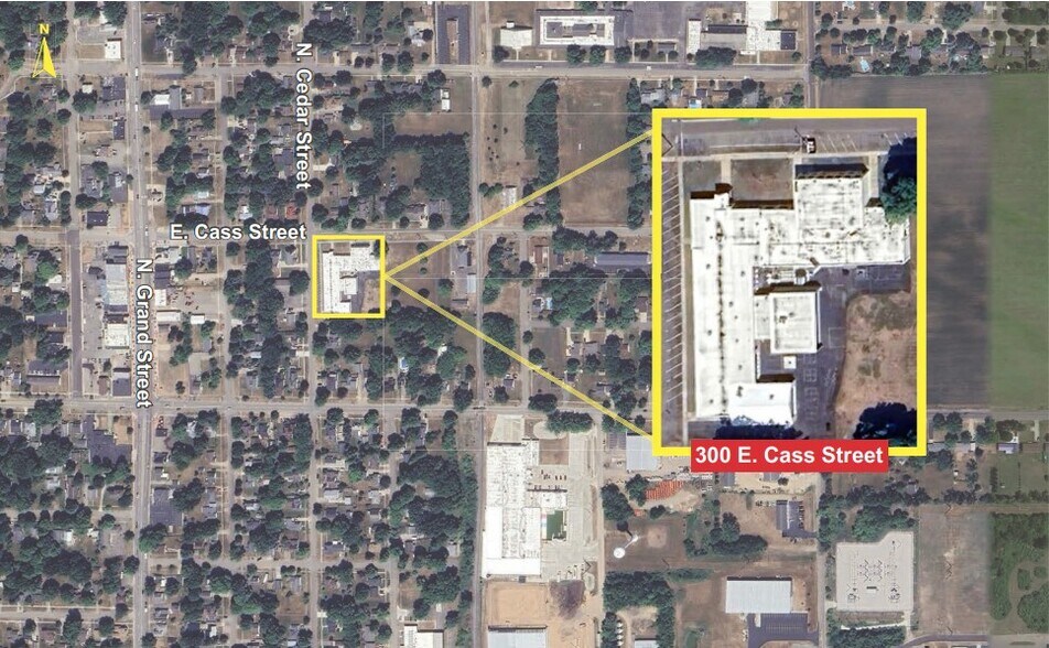 More Photos Of 300 E Cass St, Schoolcraft Office For Lease