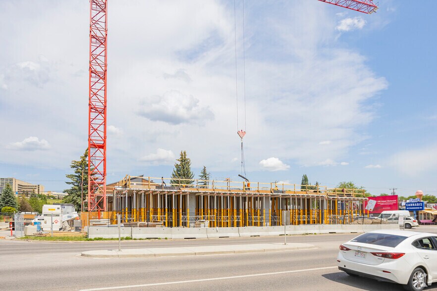 More Photos Of 3416 3 Av NW, Calgary Apartments For Lease