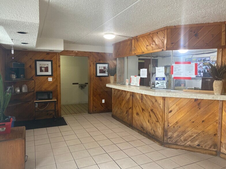 More Photos Of 4380 Pierson Rd, Flint Hotel For Sale