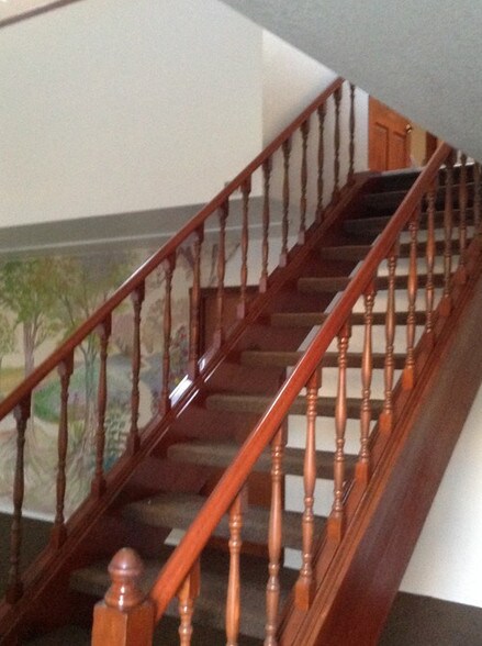 More Photos Of 7841 Foothill Blvd, Sunland Storefront Retail Residential For Lease