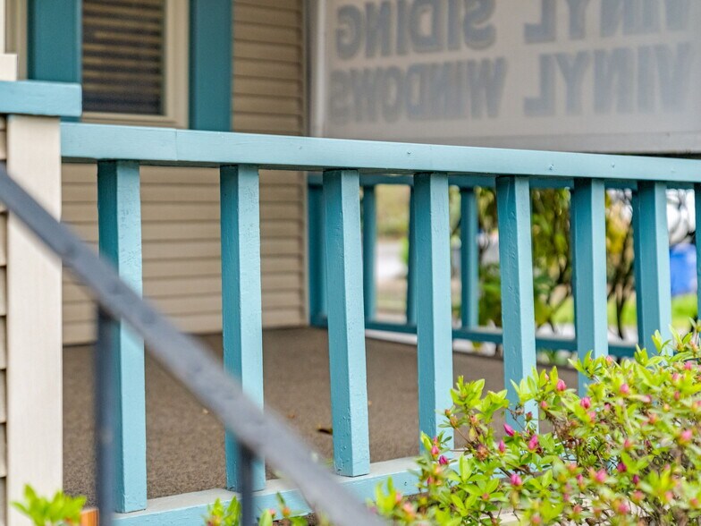 More Photos Of 737 NW Adams St, Mcminnville Office For Sale