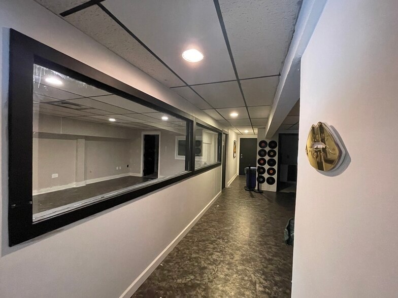 More Photos Of 4719-4731 Stamp Rd, Temple Hills Service For Sale