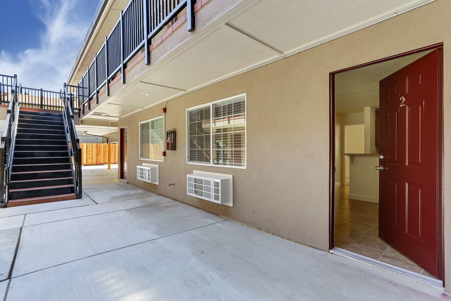 More Photos Of 1142 N Sutter St, Stockton Apartments For Sale