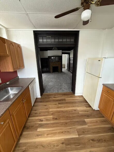 More Photos Of 1663 Suburban Ave, Pittsburgh Apartments For Sale