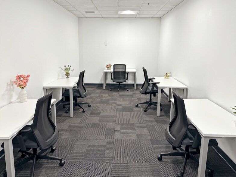More Photos Of 303 Union Blvd, Saint Louis Coworking Space