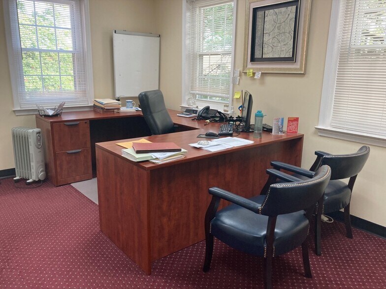 More Photos Of 1900 John Hanson Ln, Oxon Hill Bank For Sale