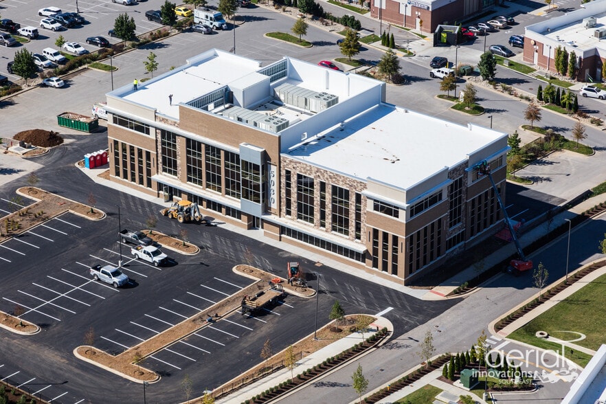 More Photos Of 5030 Carothers Pky, Franklin Office For Lease