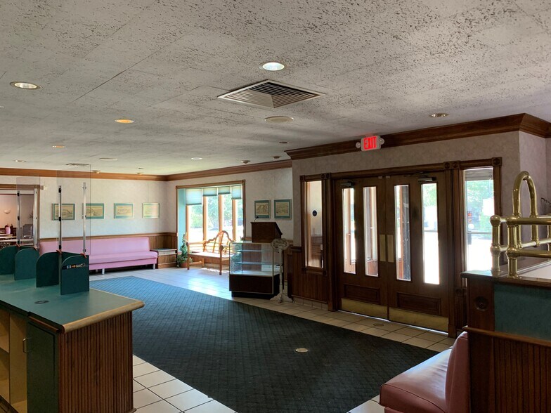 More Photos Of 3476 Massillon Rd, Akron Restaurant For Sale