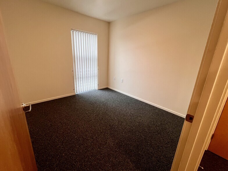 More Photos Of 621 Broadway St, Vancouver Apartments For Lease