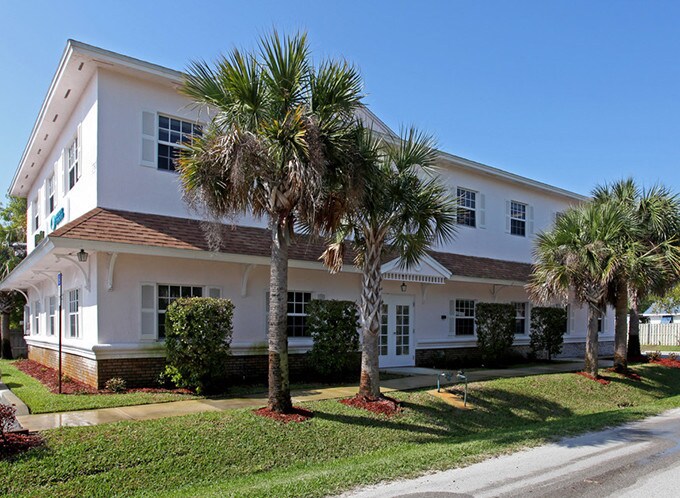 Primary Photo Of 3790 NE Dixie Hwy, Palm Bay Office For Sale