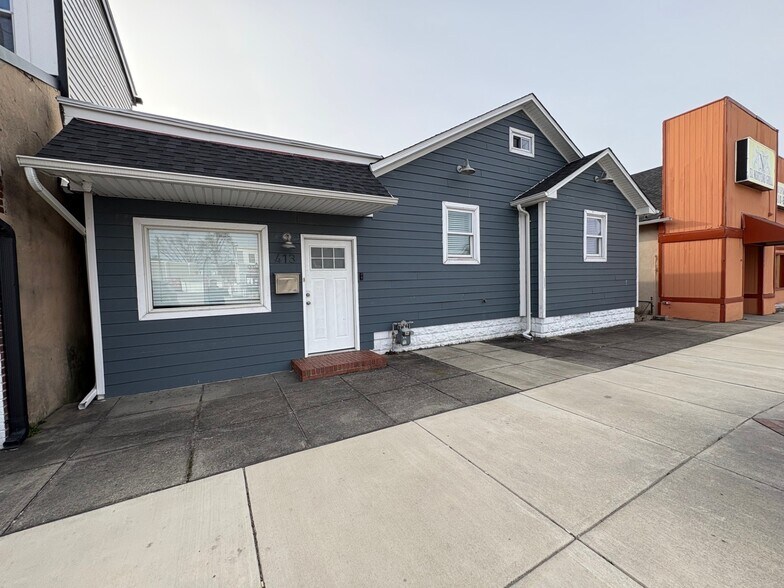 More Photos Of 413 Eastern Blvd, Essex Office Residential For Sale