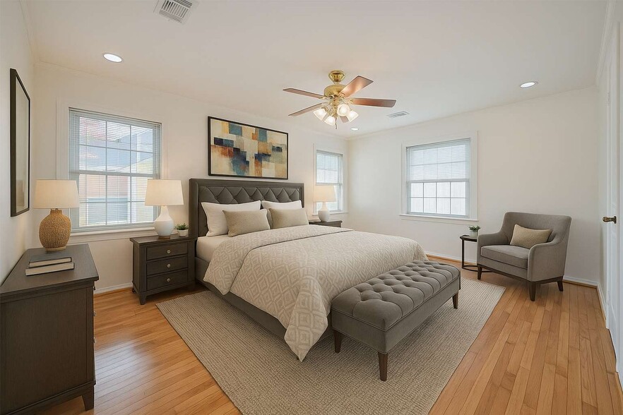 More Photos Of 826 Heights Blvd, Houston Office Residential For Sale