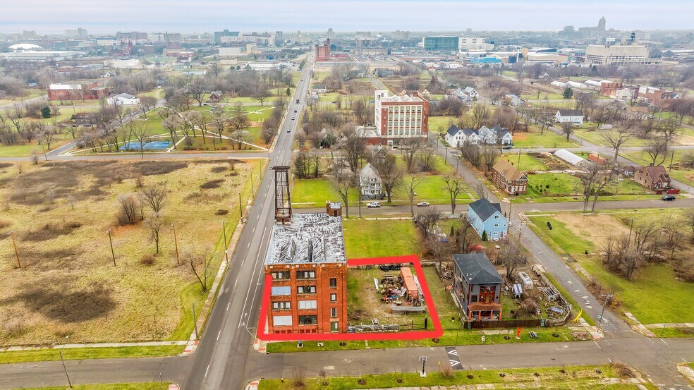 More Photos Of 2941 E Warren Ave, Detroit Apartments For Sale