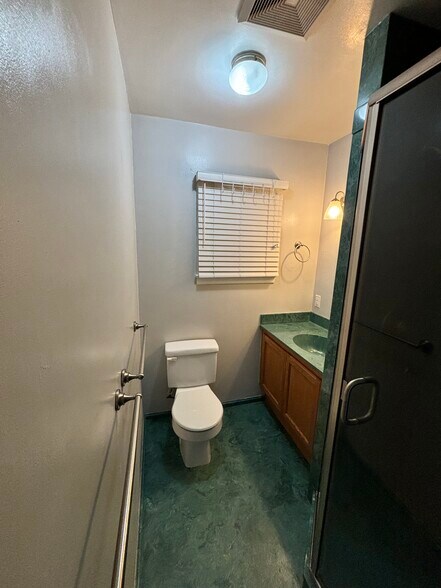 More Photos Of 919 E Grand Ave, Escondido Medical For Sale