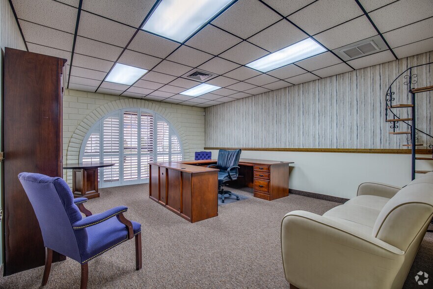 More Photos Of 601 S Rancho Dr, Las Vegas Medical For Sale