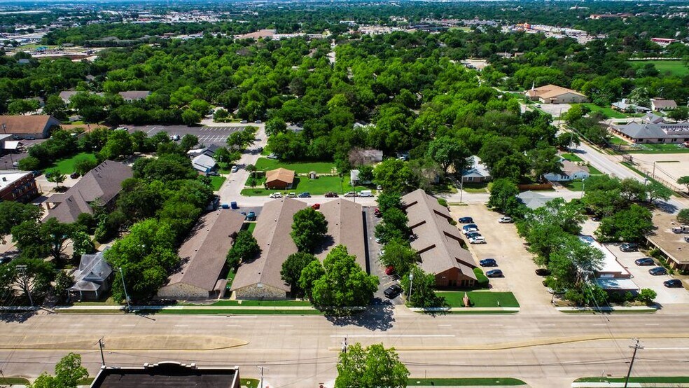 More Photos Of 376 W Main St, Lewisville Medical For Sale