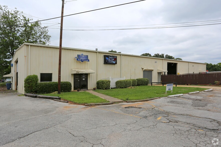 More Photos Of 5000 Whitling Dr, Pelham Unknown For Lease