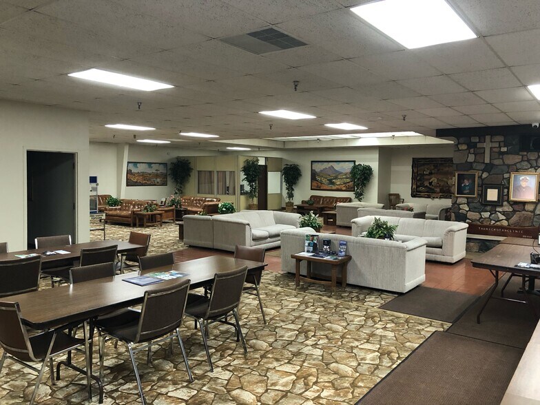 More Photos Of 1110 E Bristol Rd, Burton Medical For Lease