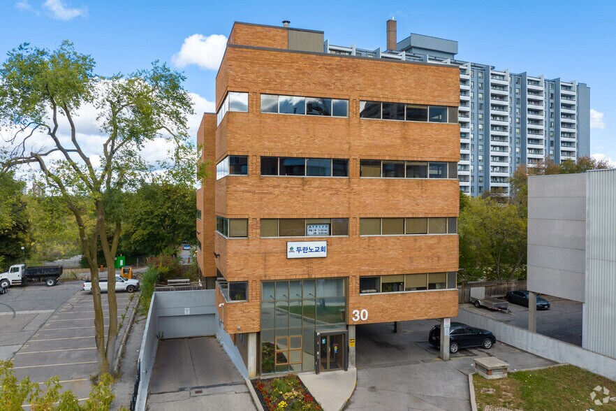 More Photos Of 30 Drewry Ave, Toronto Office For Lease
