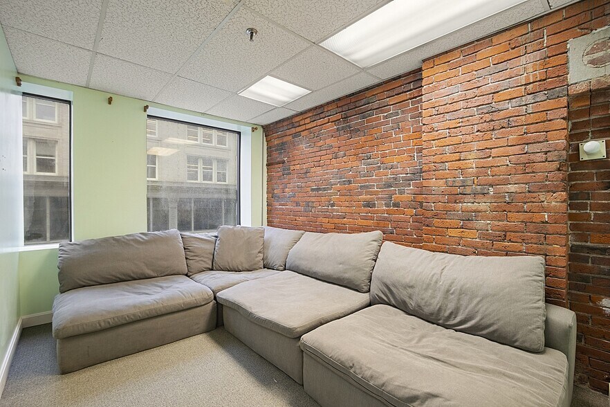 More Photos Of 200 Lincoln St, Boston Loft Creative Space For Sale