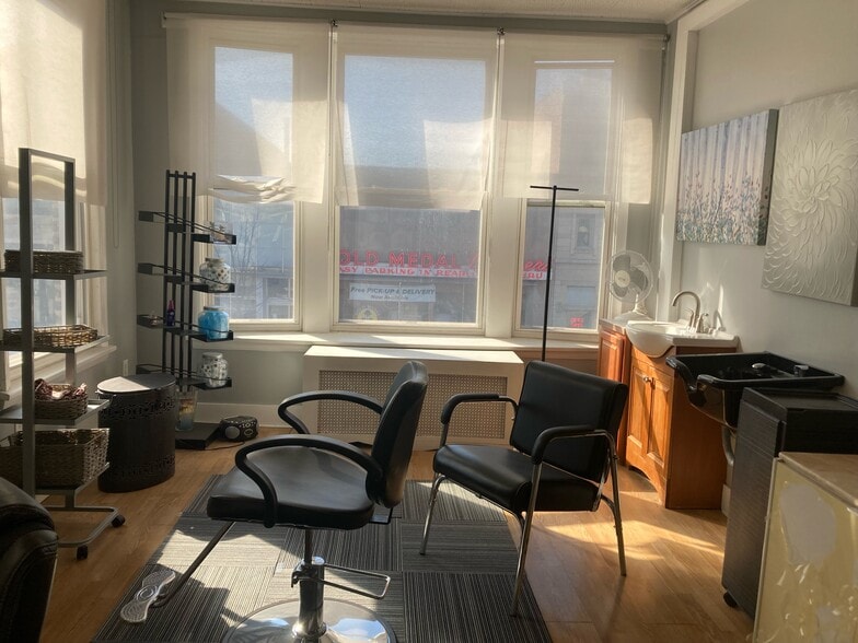 More Photos Of 1167 Wilmette Ave, Wilmette Storefront Retail Office For Lease