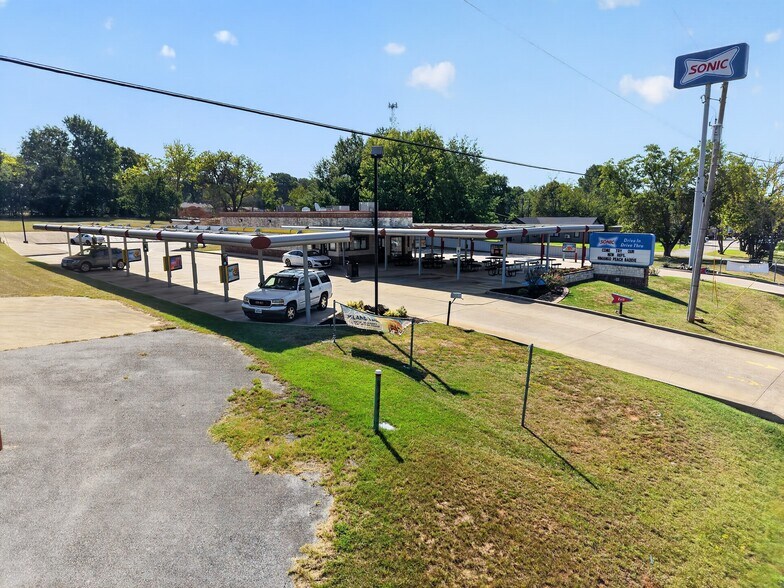 More Photos Of 6115 Old Highway 135 N, Kilgore Fast Food For Sale