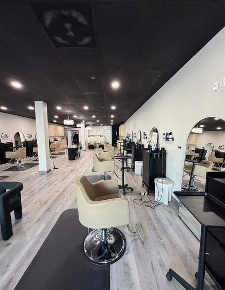 More Photos Of 927 20th St, Sacramento Storefront Retail Residential For Lease