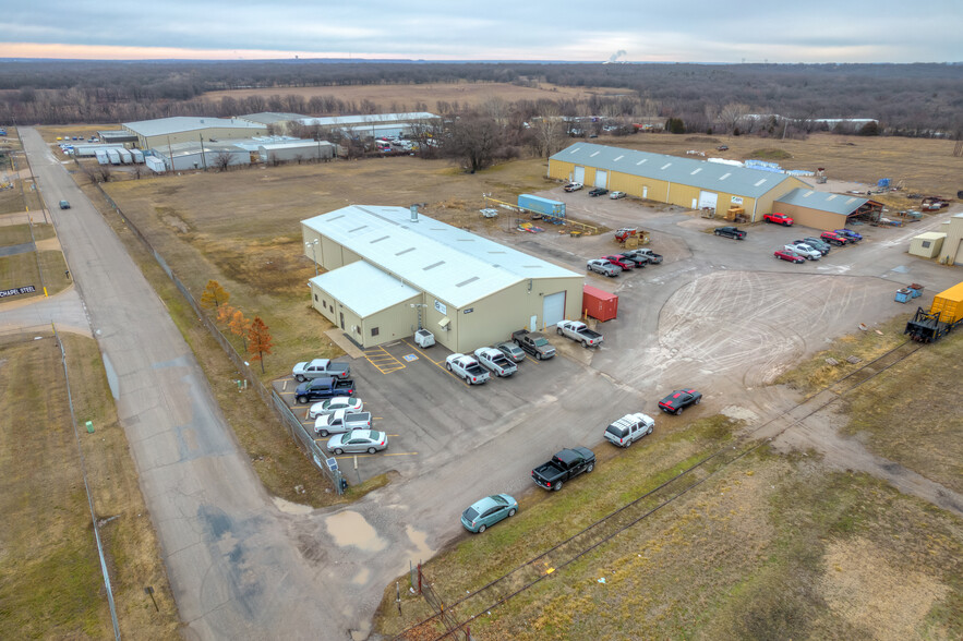 Primary Photo Of 2003 170th E Ave, Tulsa Industrial For Lease