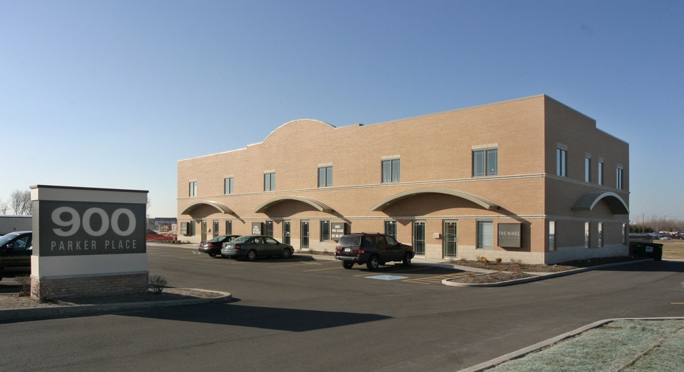 Primary Photo Of 900 Parker Pl, Schererville Office For Sale