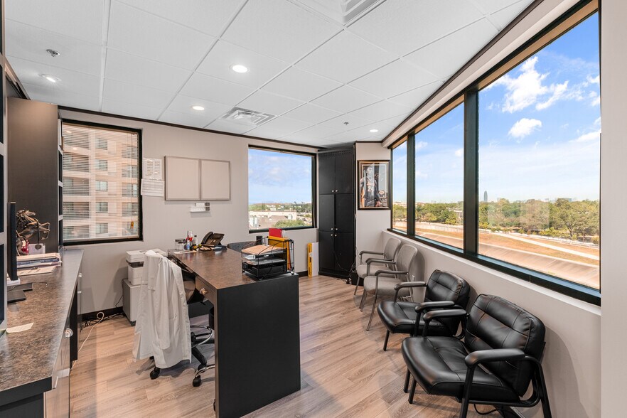 More Photos Of 7700 Main St, Houston Medical For Lease