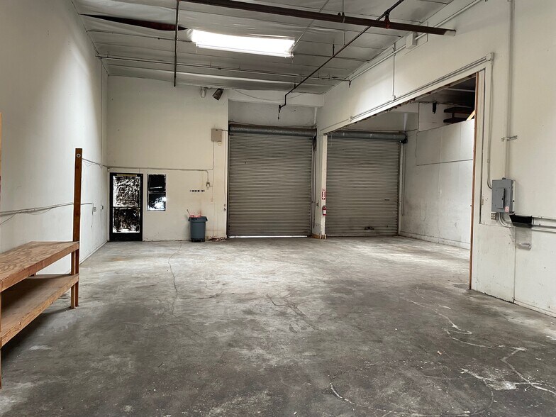 More Photos Of 5679 Redwood Dr, Rohnert Park Flex For Lease