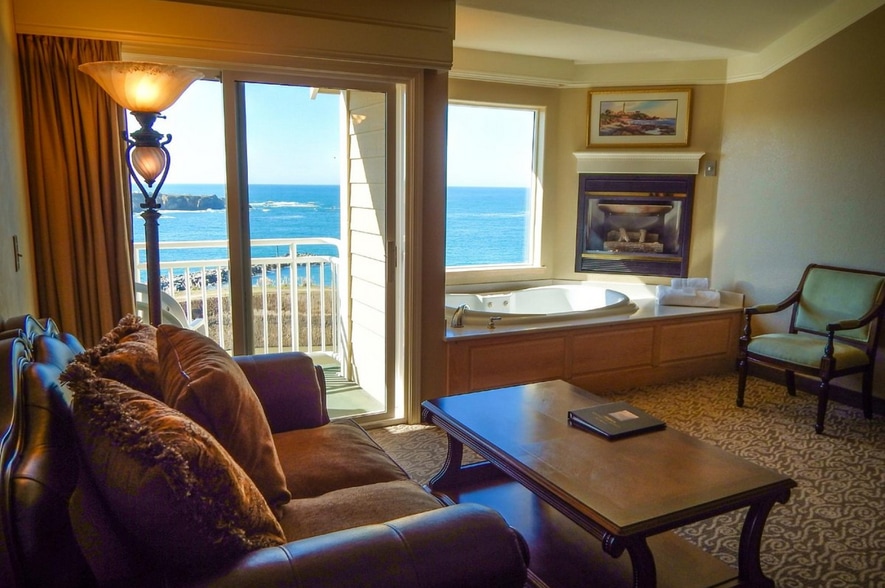 More Photos Of 1005 S Main St, Fort Bragg Hotel For Sale
