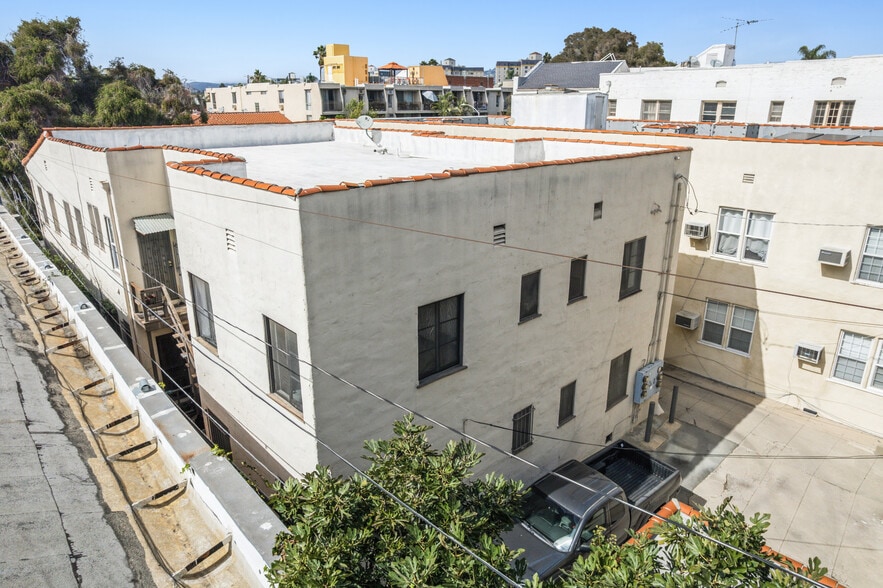 More Photos Of 664 S Cloverdale Ave, Los Angeles Apartments For Sale