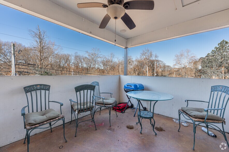 More Photos Of 1030 Dr Martin Luther King Pky, Athens Apartments For Sale