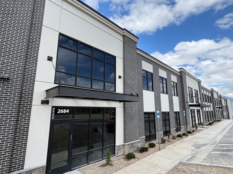 More Photos Of 13927 S 2700 W ln, Bluffdale Flex For Sale