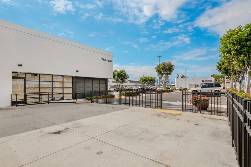 More Photos Of 18581-18631 Beach Blvd, Huntington Beach Unknown For Lease