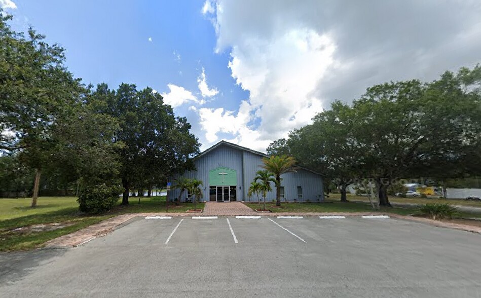 Primary Photo Of 2205 SW 96th St, Stuart Specialty For Sale