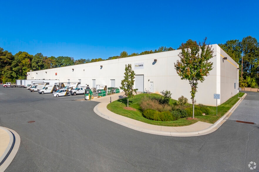 Primary Photo Of 8797 Snouffer School Rd, Gaithersburg Distribution For Lease