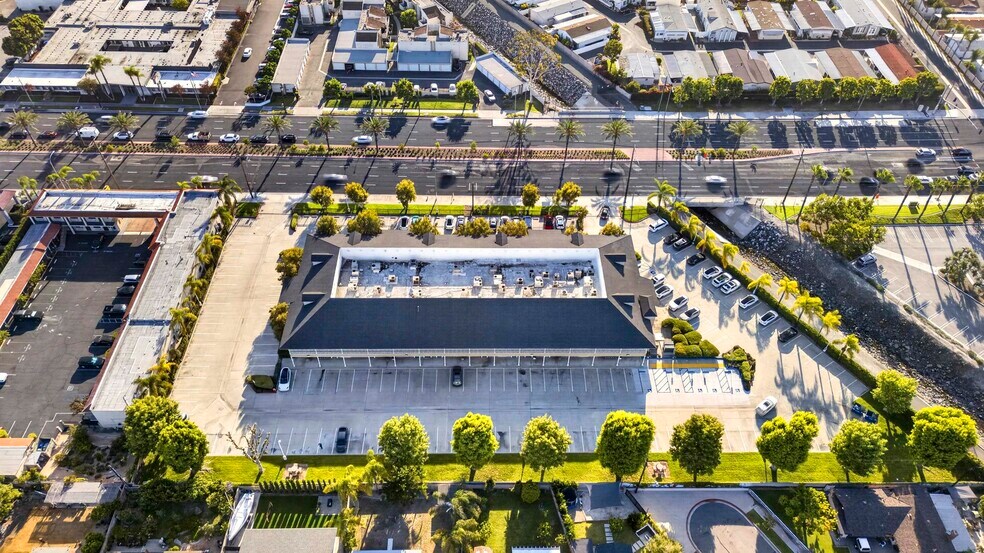 More Photos Of 408 S Beach Blvd, Anaheim Medical For Sale