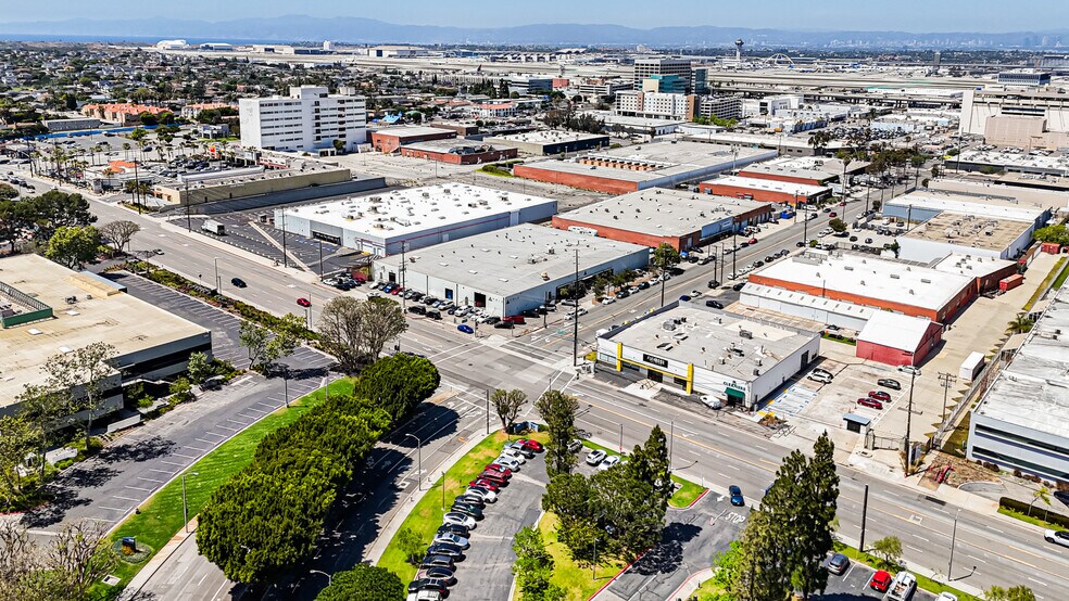 More Photos Of 601 Lairport St, El Segundo Manufacturing For Lease
