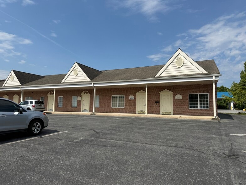 More Photos Of 1829 New Holland Rd, Reading Office For Sale
