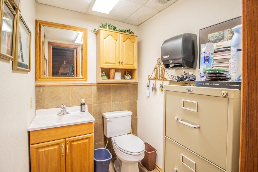 More Photos Of 1601 44th St, Lubbock Religious Facility For Sale