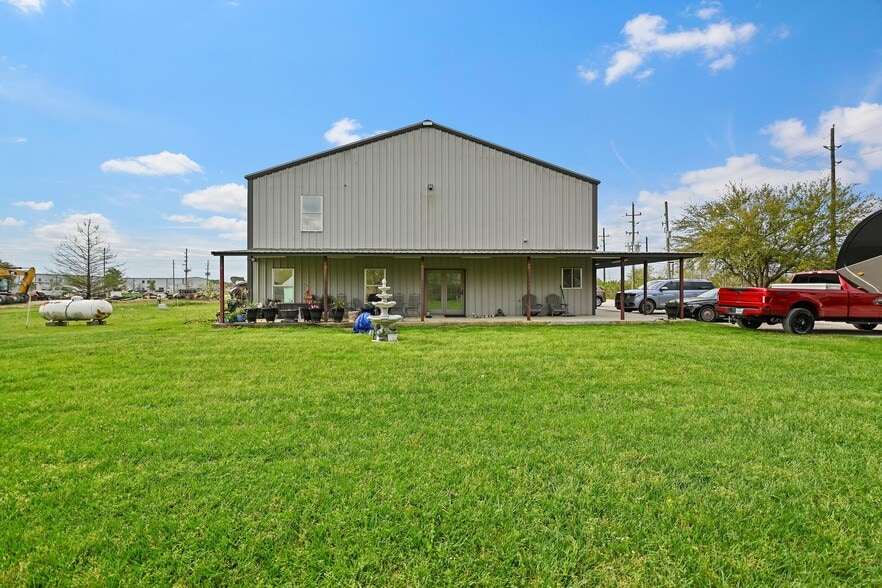 More Photos Of 20204 Schiel Rd, Cypress Warehouse For Sale