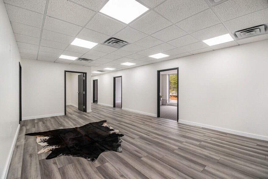 More Photos Of 45 South Ave SE, Marietta Loft Creative Space For Lease
