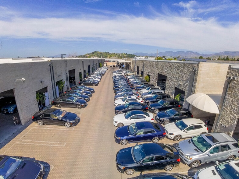 More Photos Of 12039 Branford St, Sun Valley Manufacturing For Lease