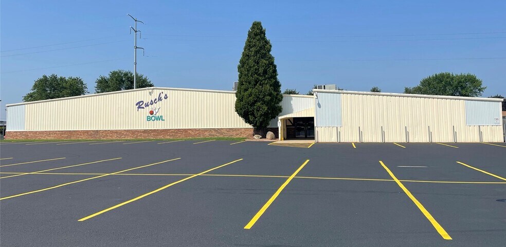 More Photos Of 724 S Railroad St, Kimberly General Retail For Lease