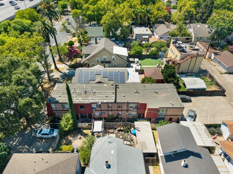More Photos Of 2323 W St, Sacramento Apartments For Sale