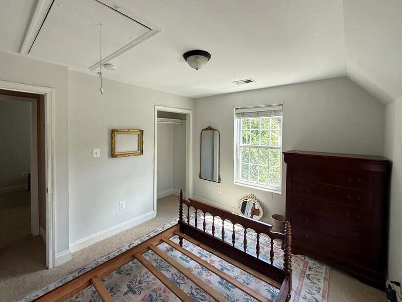 More Photos Of 7507 Dartmouth Ave, College Park Apartments For Sale
