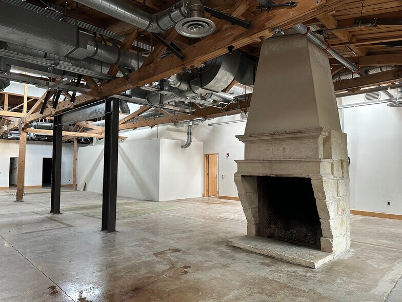 More Photos Of 200 Mildred Ave, Venice Loft Creative Space For Lease