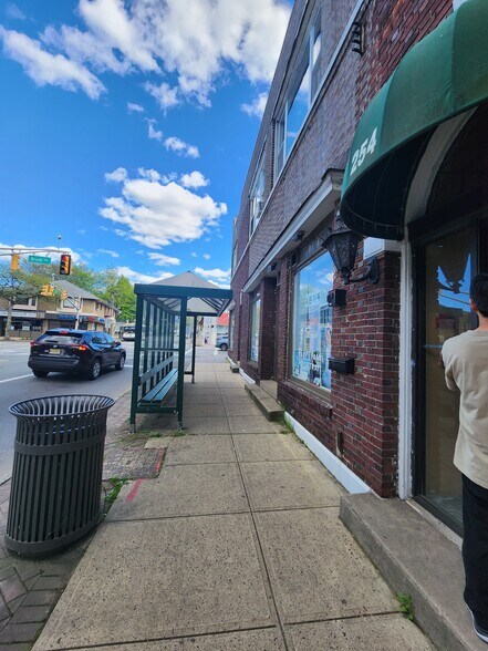 More Photos Of 248 Fort Lee Rd, Leonia Storefront Retail Office For Lease
